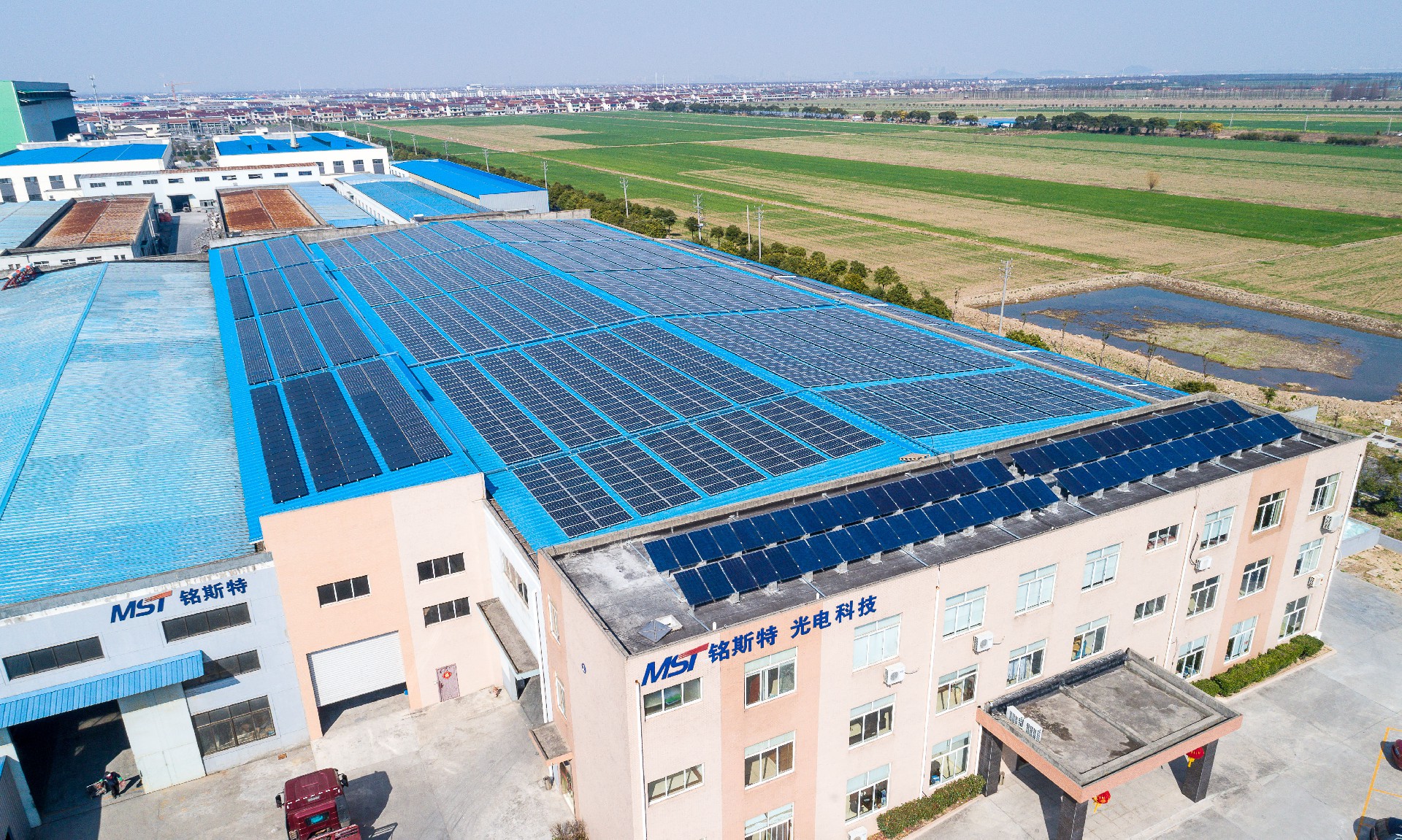 1589939978551404.jpg 4.jpg